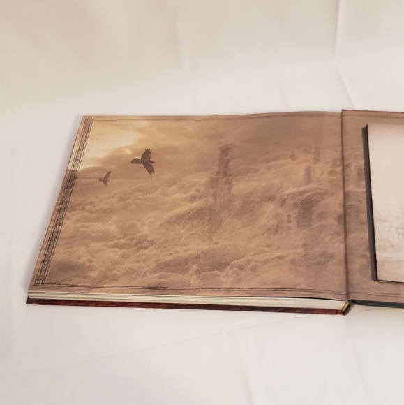 The Hobbit Desolation Of Smaug Chronicles Book - Picture 8 of 15